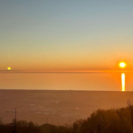 La Terrazza Sulla Versilia Pietrasanta Bagian luar foto