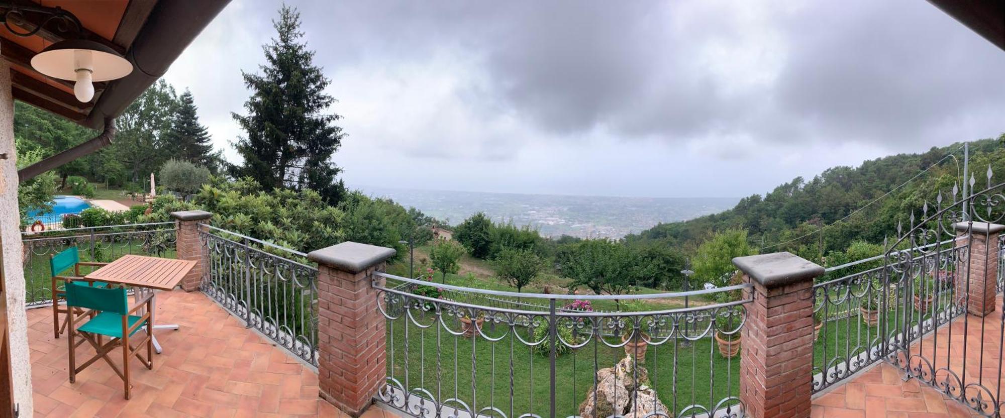 La Terrazza Sulla Versilia Pietrasanta Bagian luar foto