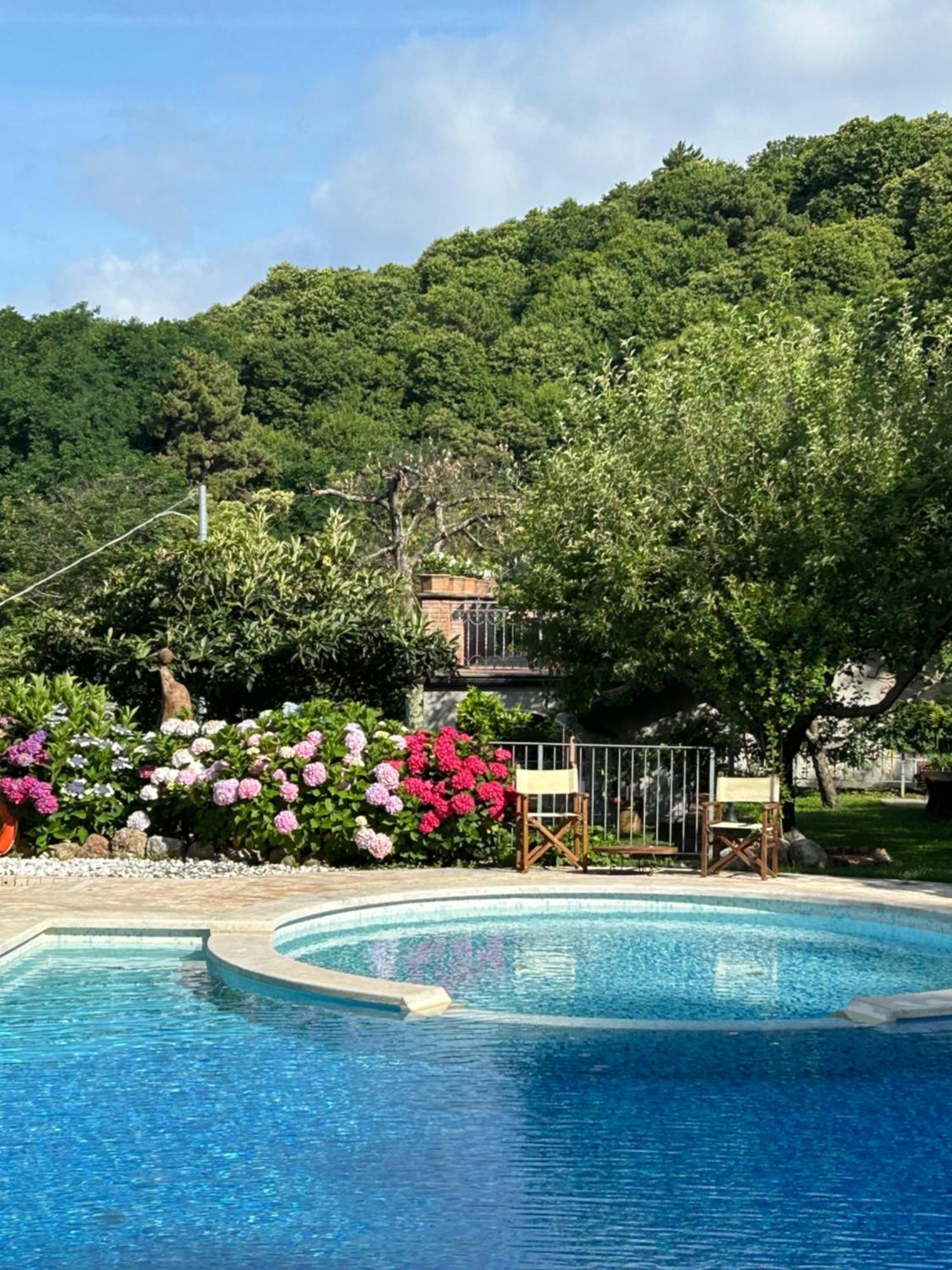 La Terrazza Sulla Versilia Pietrasanta Bagian luar foto